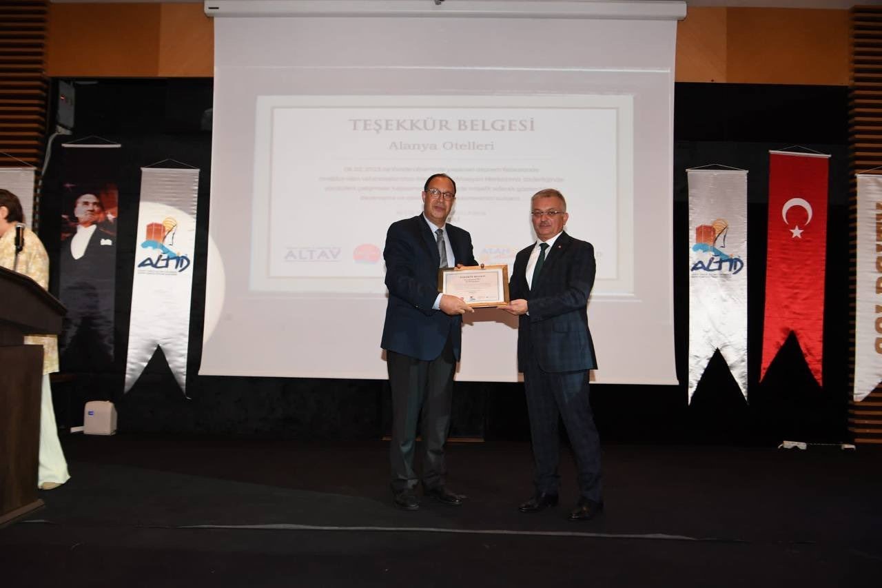 Antalya Valisi Ersin Yazıcı: “Turizmin pik yılı olan 2019 yılının verilerine ulaşmayı hedefliyoruz”