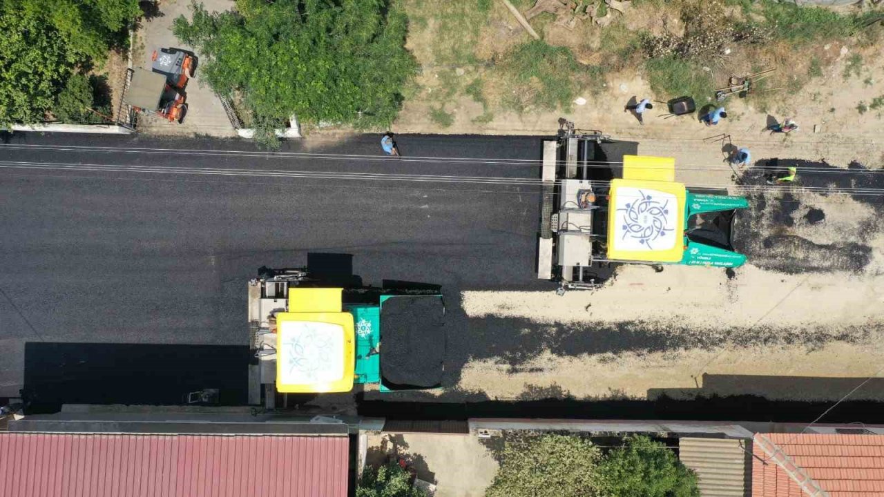 Aydın Büyükşehir Belediyesi Çine Kahraman Mahallesi yolunu yeniliyor