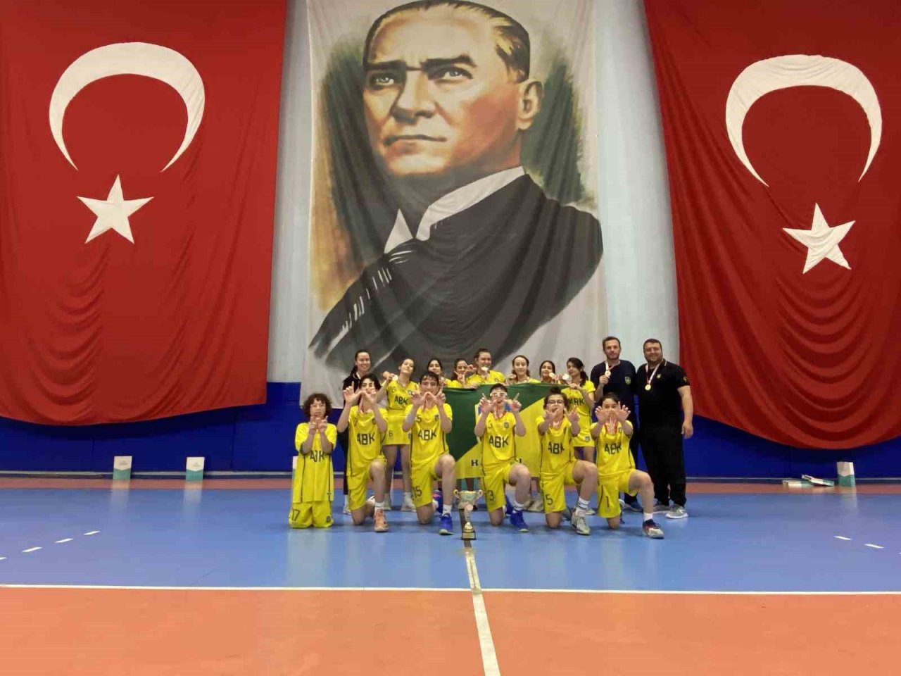 Başak Koleji Korfbol Takımı namağlup şampiyon oldu