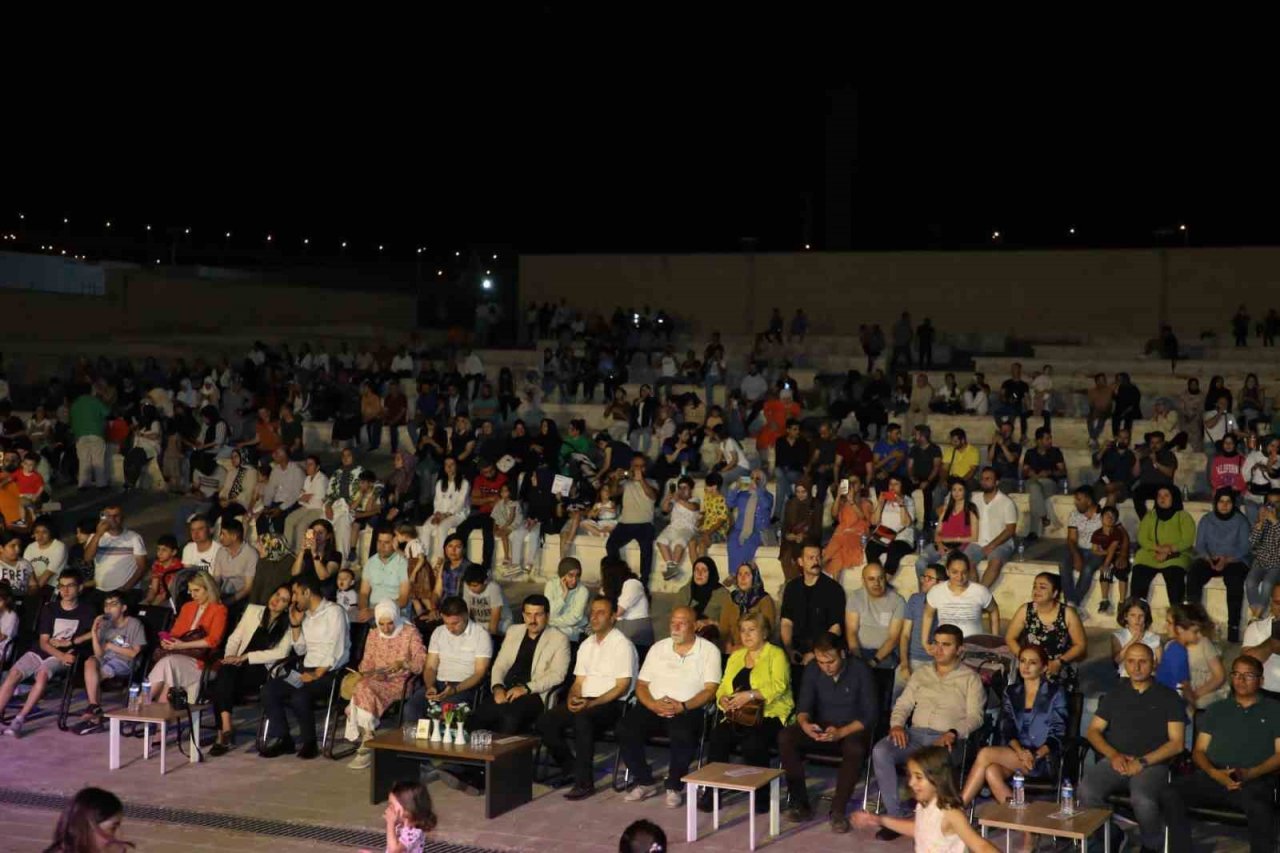 Diyarbakır Medeniyetler Korosu’ndan tarihi Hasankeyf’te konser