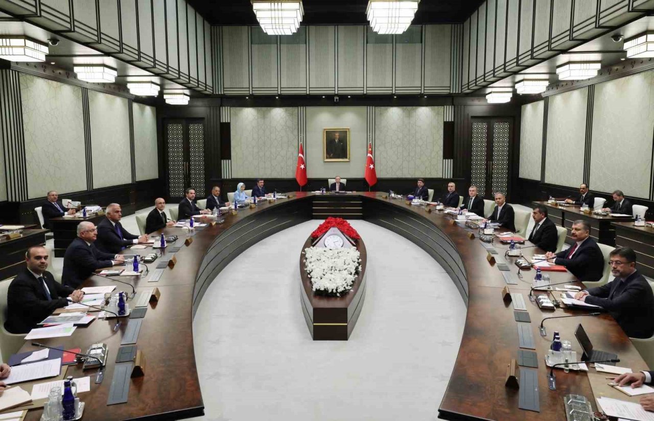 Cumhurbaşkanlığı Kabinesi, Cumhurbaşkanı Recep Tayyip Erdoğan başkanlığında Beştepe’de toplandı.