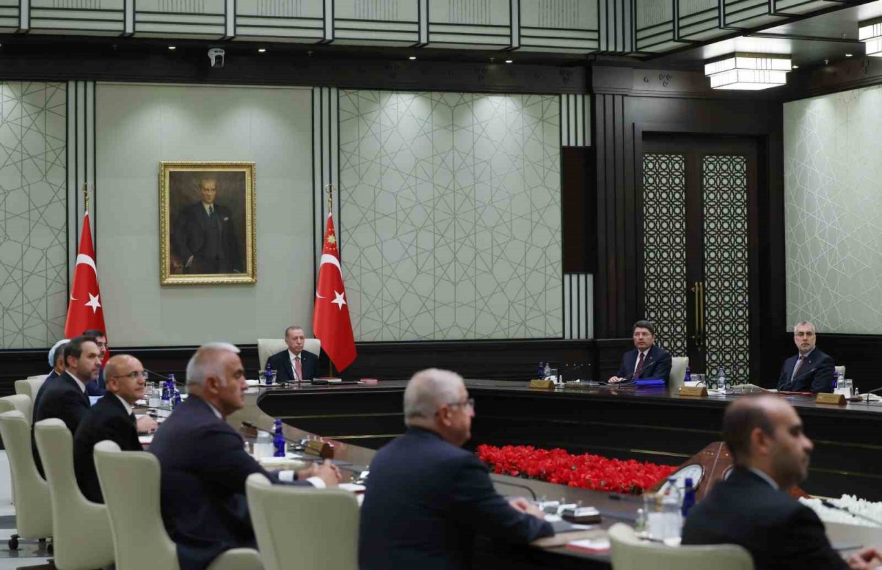 Cumhurbaşkanlığı Kabinesi, Cumhurbaşkanı Recep Tayyip Erdoğan başkanlığında Beştepe’de toplandı.