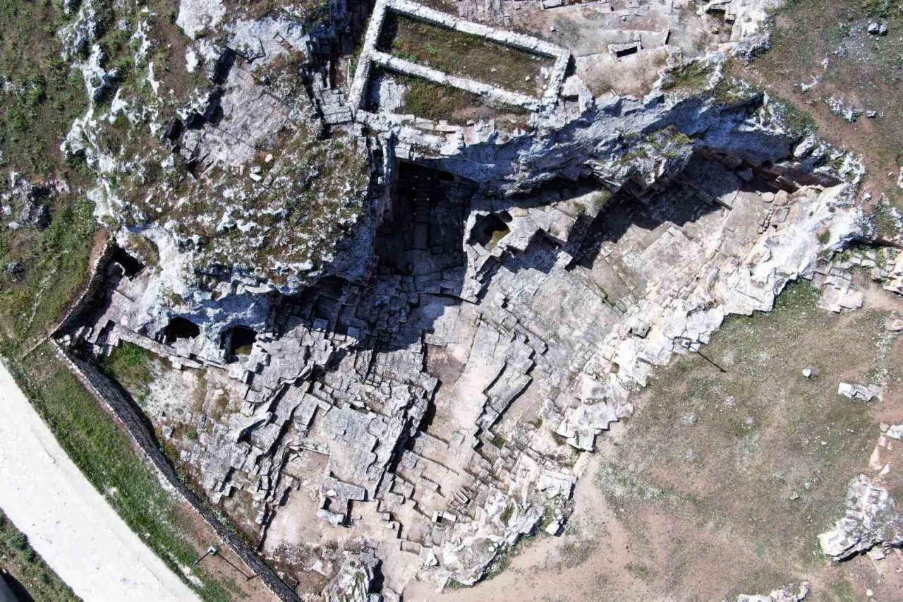Diyarbakır’da 12 bin yıllık tarih havadan görüntülendi