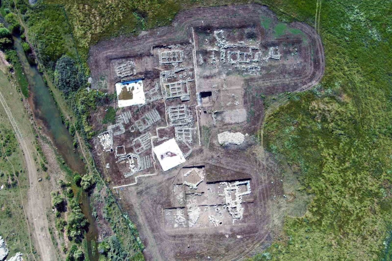 Diyarbakır’da 12 bin yıllık tarih havadan görüntülendi