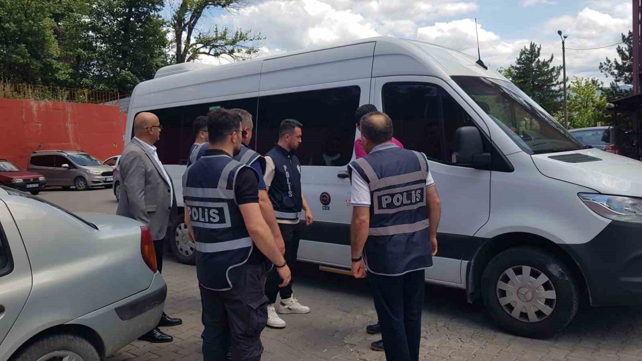 Karabük’te hırsızlık şüphelisi 10 kişi adliyeye sevk edildi