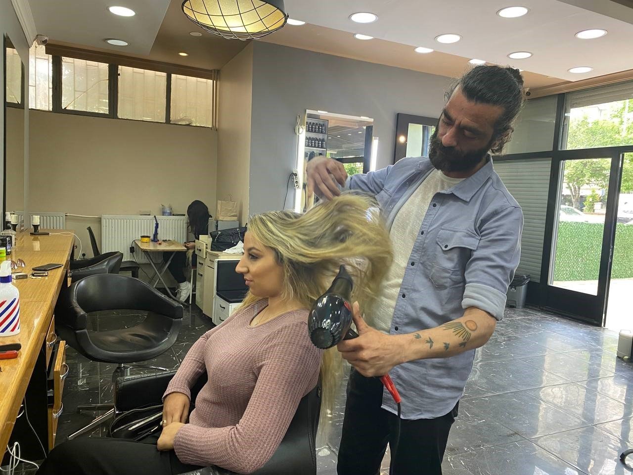 Kadıköy’de kaynak saç dolandırıcılığı: Hesabı ödemeden kaçtılar