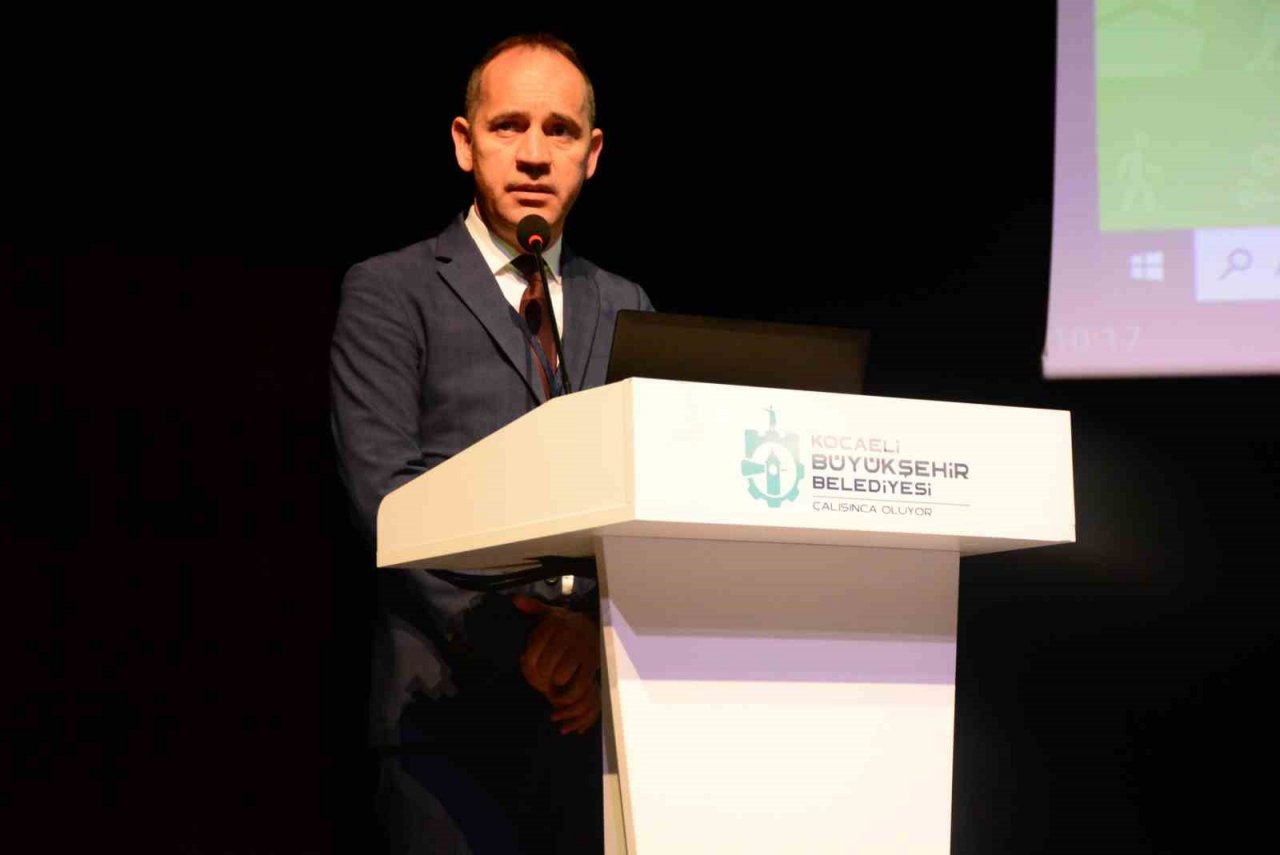 Kocaeli’nin sürdürülebilir kentsel ulaşım planı için kollar sıvandı