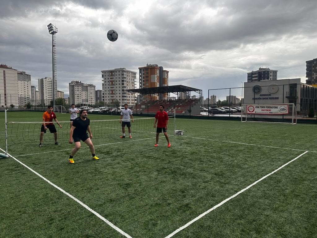 Kayseri Ayak Tenisi Şampiyonası tamamlandı