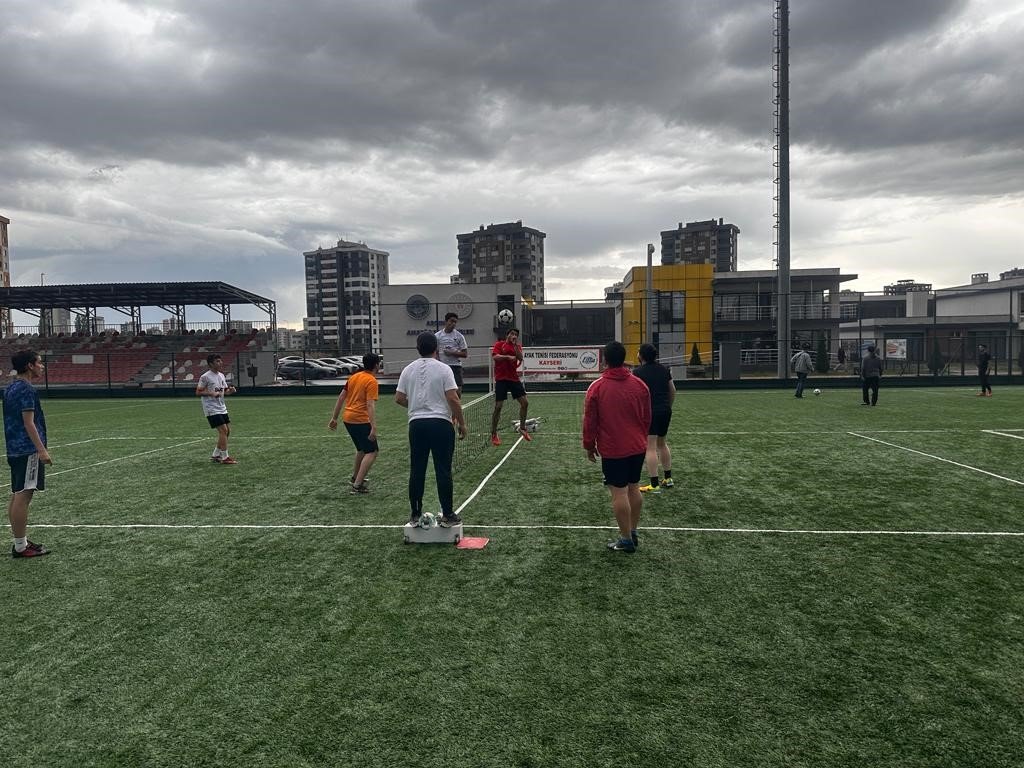 Kayseri Ayak Tenisi Şampiyonası tamamlandı