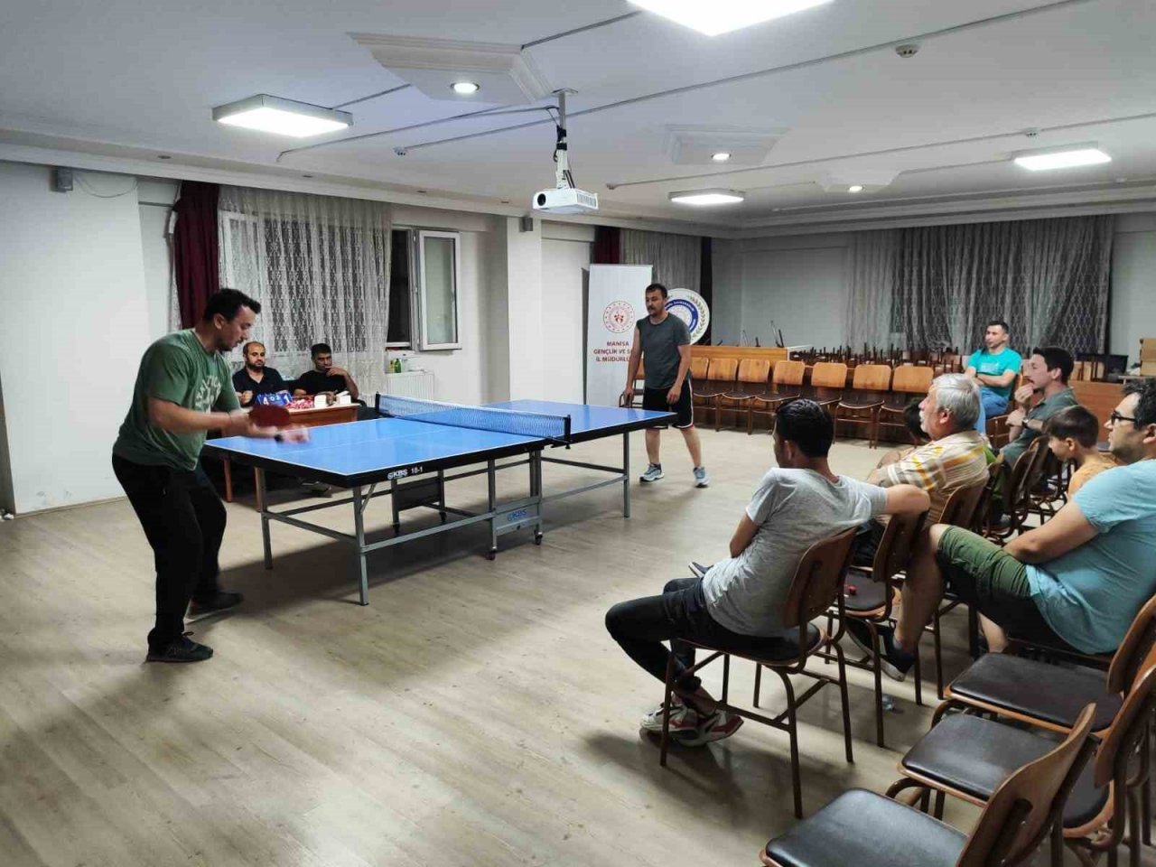 Sarıgöl’de masa tenisi turnuvası büyük ilgi gördü