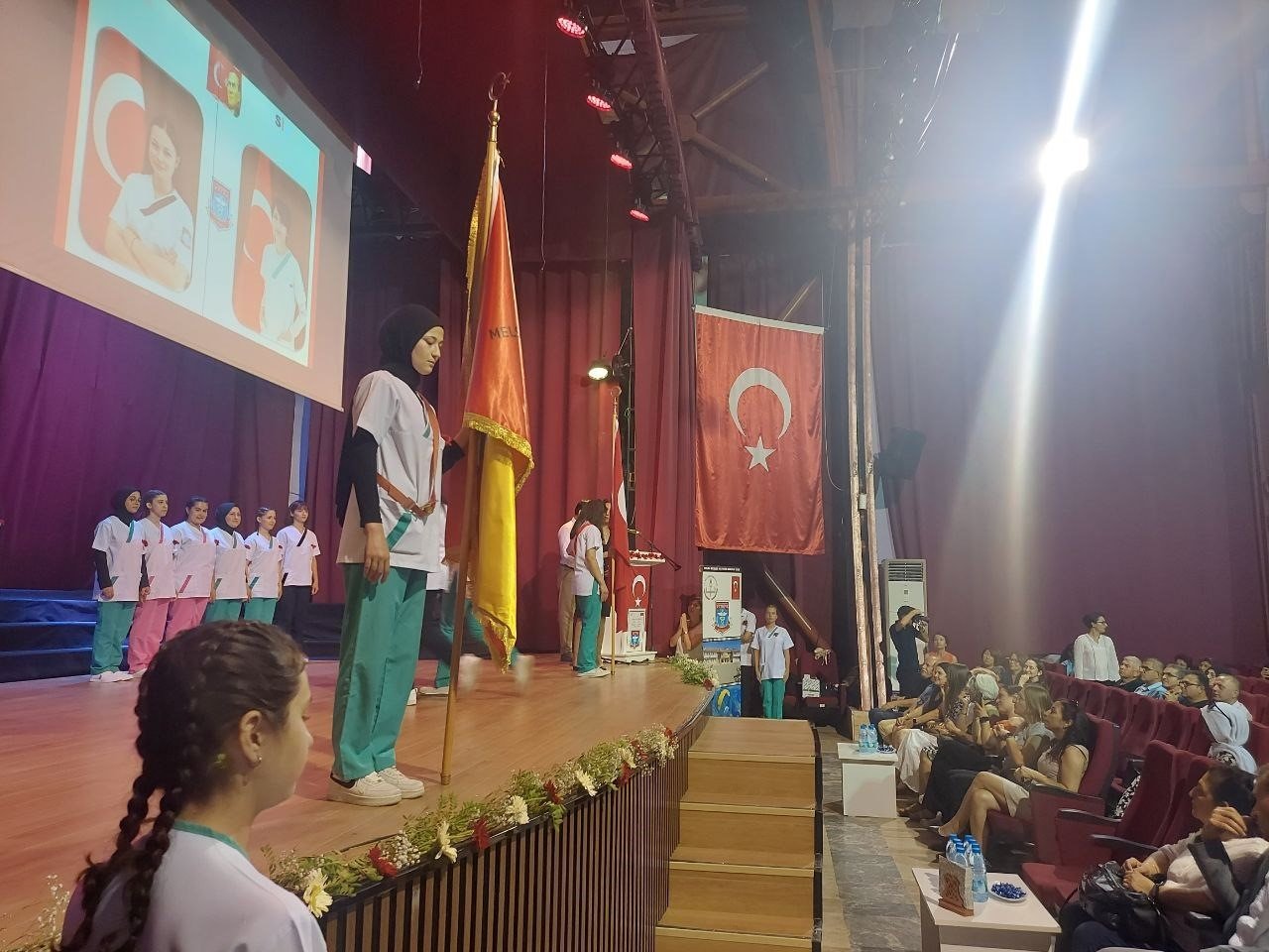 Melsa Mesleki Teknik ve Anadolu Lisesi’nde mezuniyet heyecanı