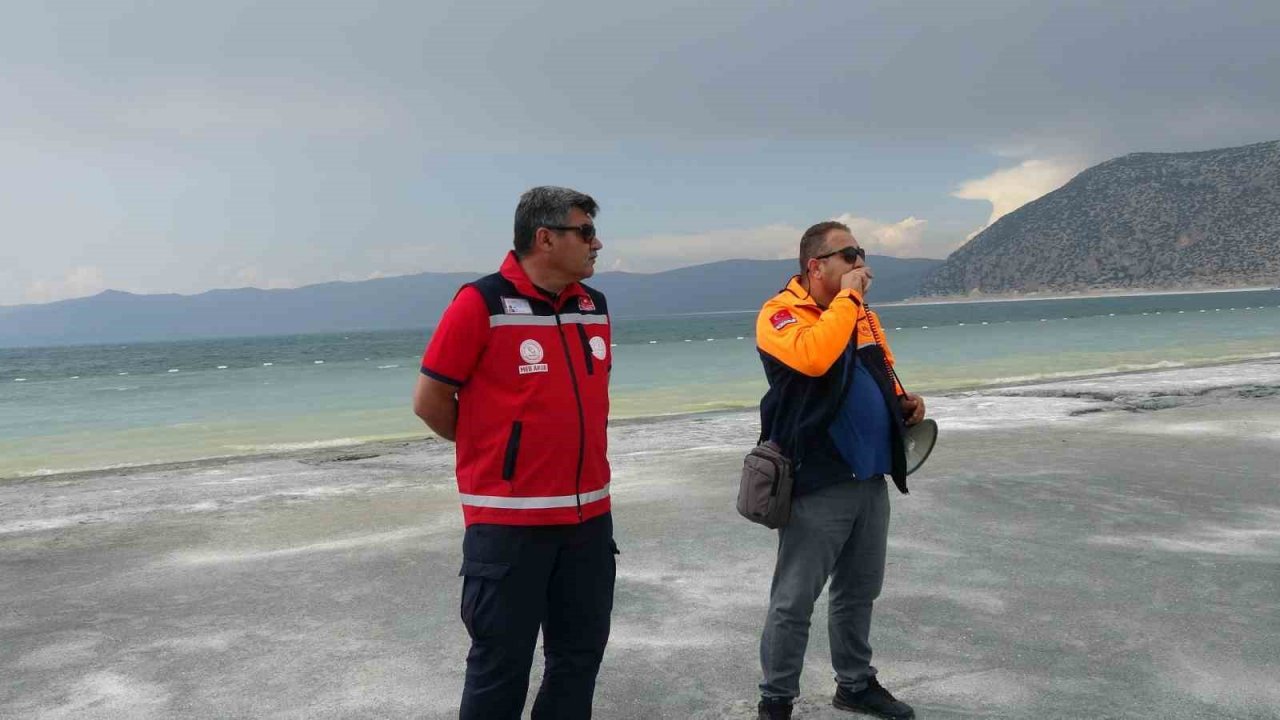 Dünyaca ünlü Salda Gölü’nde su altı arama kurtarma tatbikatı