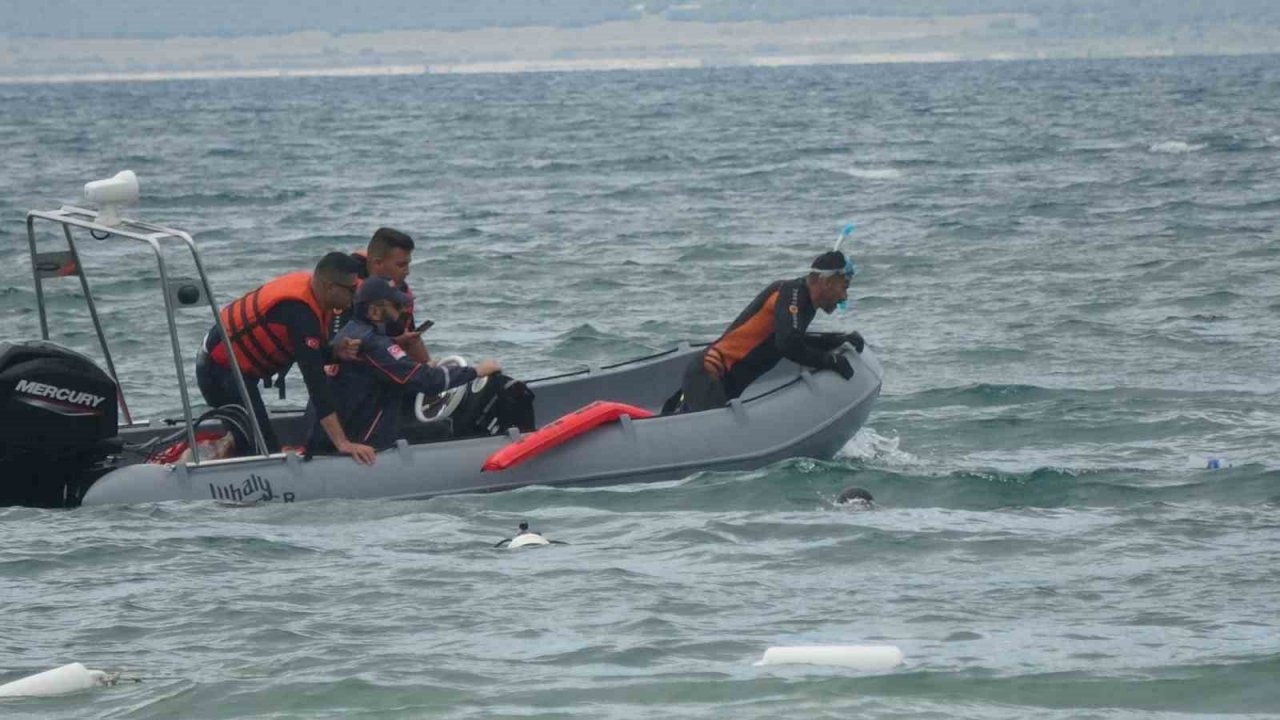 Dünyaca ünlü Salda Gölü’nde su altı arama kurtarma tatbikatı