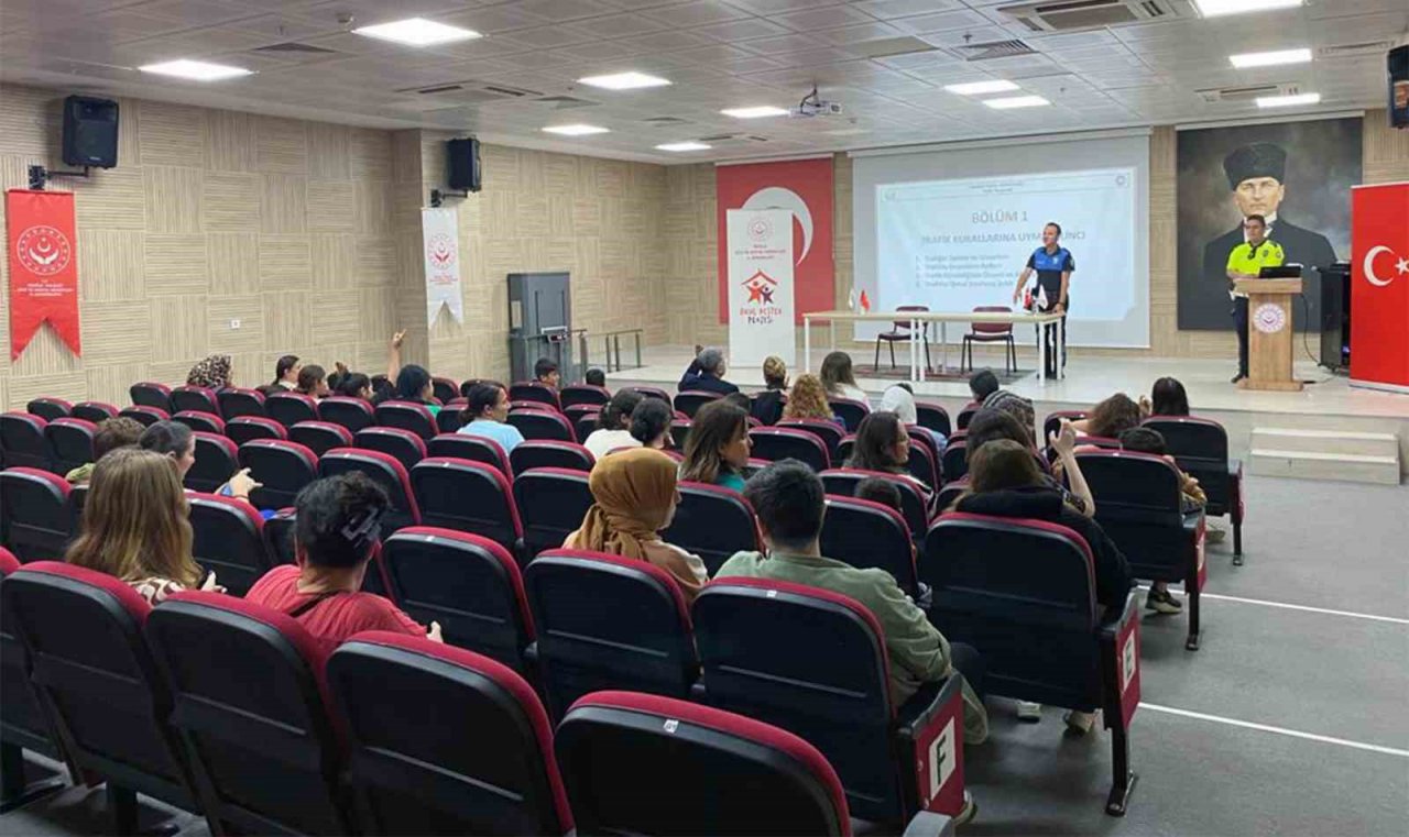 Trafik Tescil ve Toplum Destekli Polislerden bilgilendirme