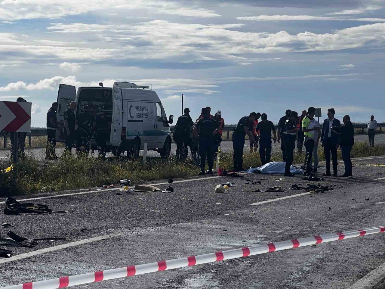 Nevşehir’de virajı alamayan otomobil takla attı: 1 ölü, 3 yaralı