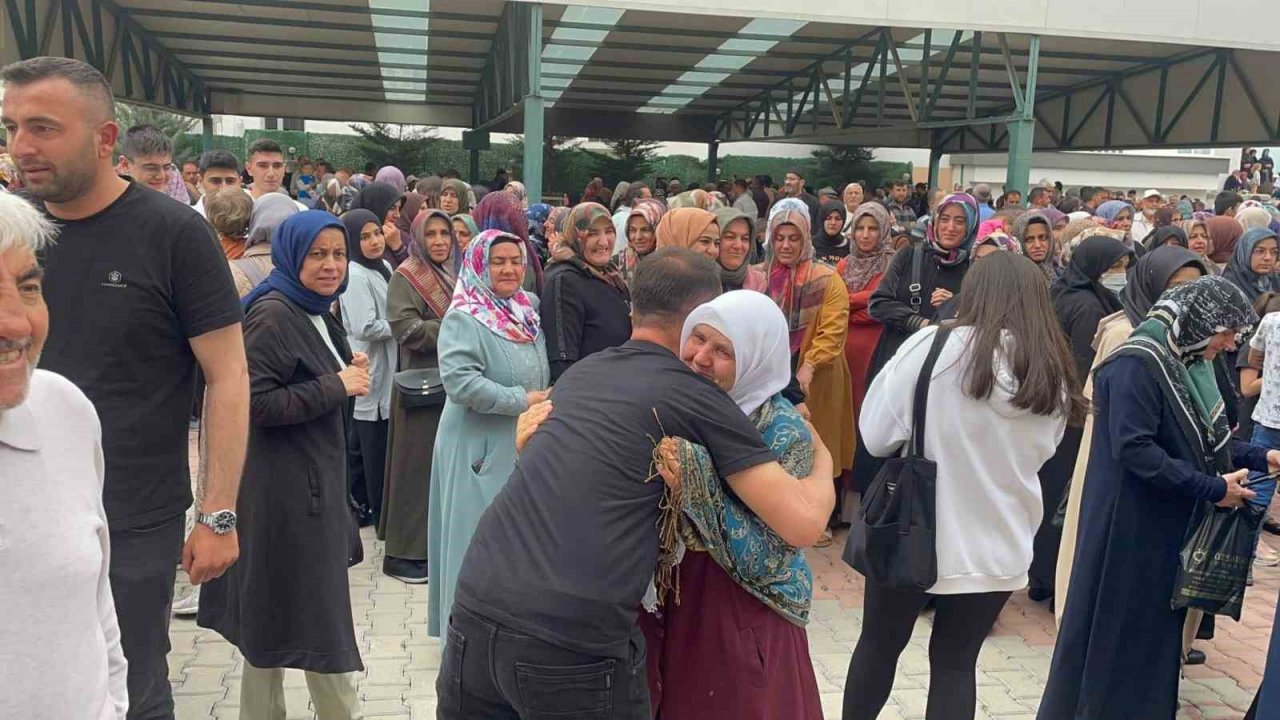 Niğde’de 160 hacı dualarla uğurlandı