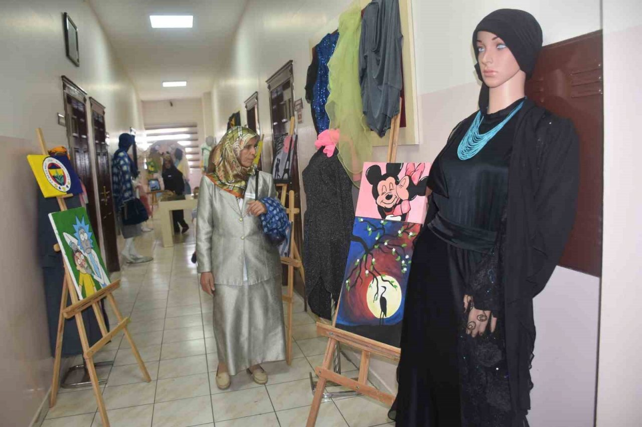 Şahinbey’de ana sınıfı öğrencileri ve kursiyerlerden sergi