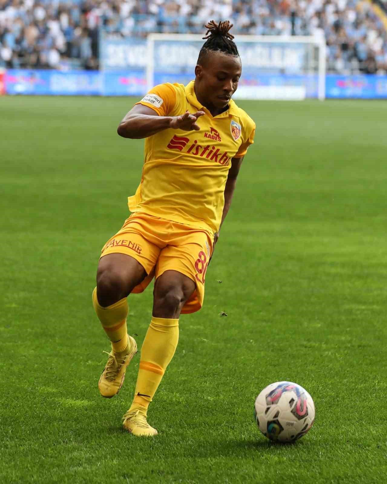 Kayserispor’da 11 ülkeden futbolcu forma giydi