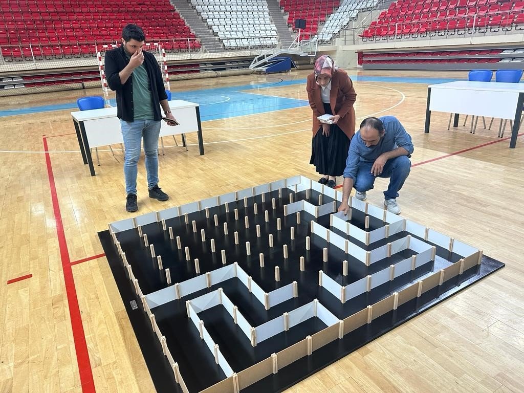 TEKNOBEST Erzincan Ortaokul ve Liseler arası robot yarışması düzenlendi