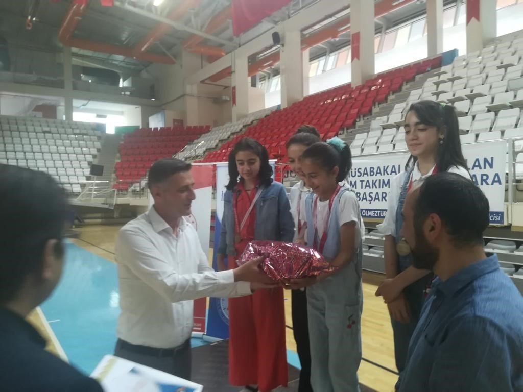 TEKNOBEST Erzincan Ortaokul ve Liseler arası robot yarışması düzenlendi