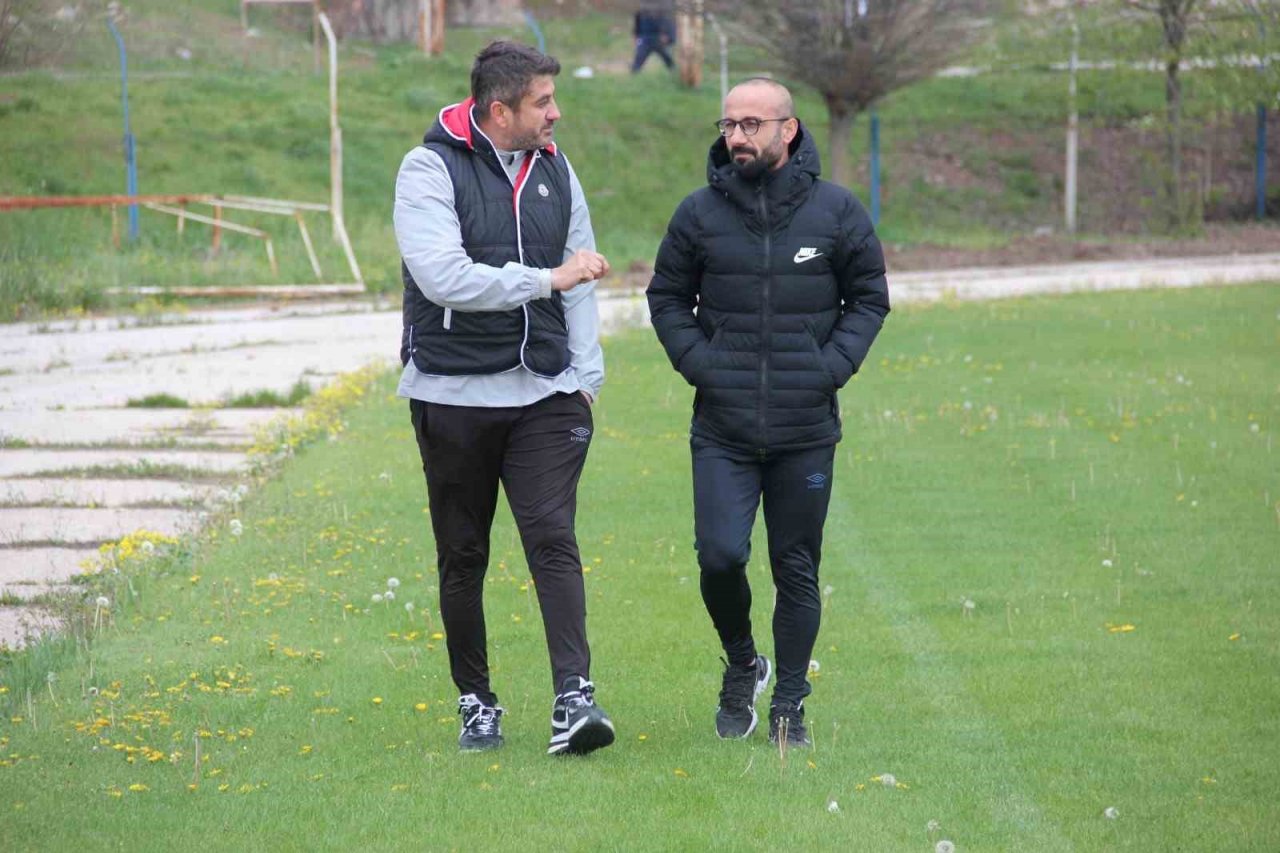 Kaf-Kaf, Ersin Aka ile prensipte anlaştı