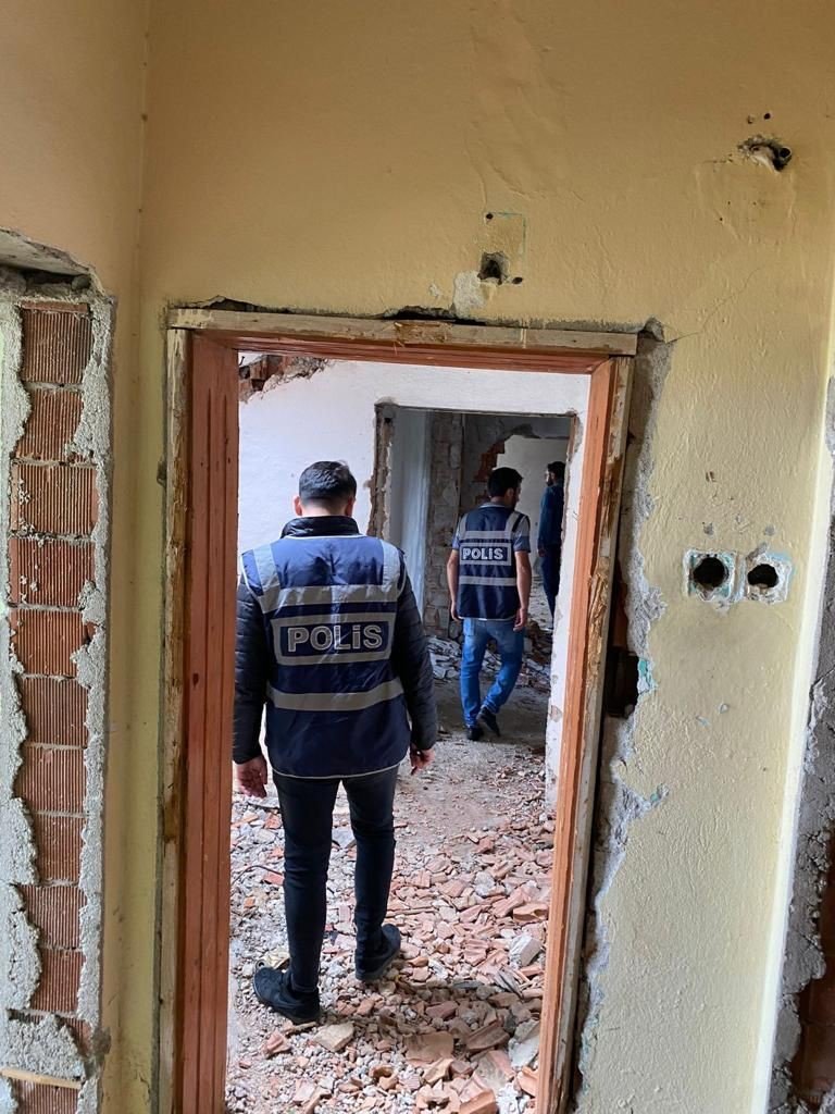 Ülke genelinde düzensiz göç uygulaması: 440 şahsa idari yaptırım uygulandı