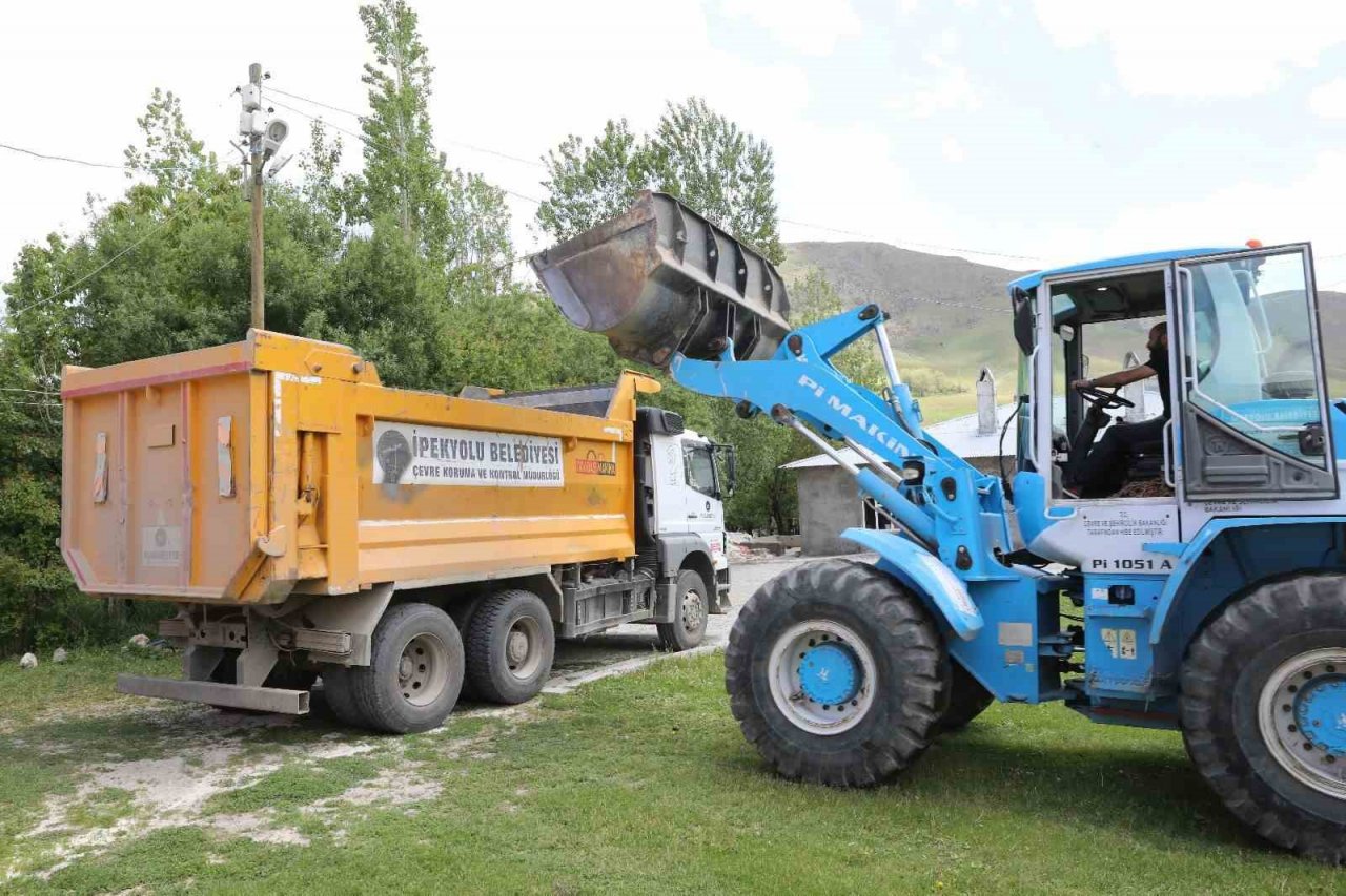 İpekyolu Belediyesinin ‘Tertemiz Köyler’ projesi devam ediyor