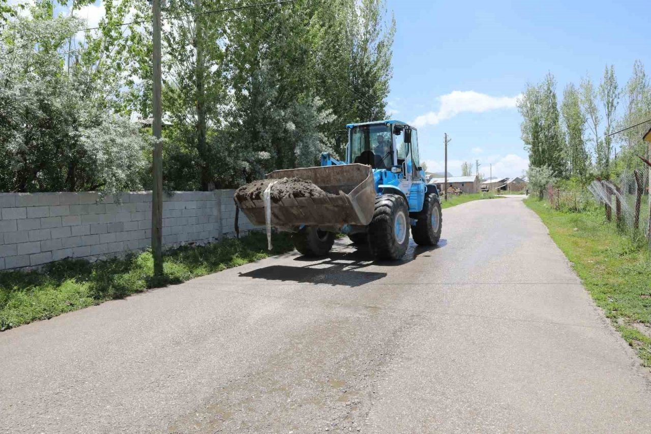 İpekyolu Belediyesinin ‘Tertemiz Köyler’ projesi devam ediyor