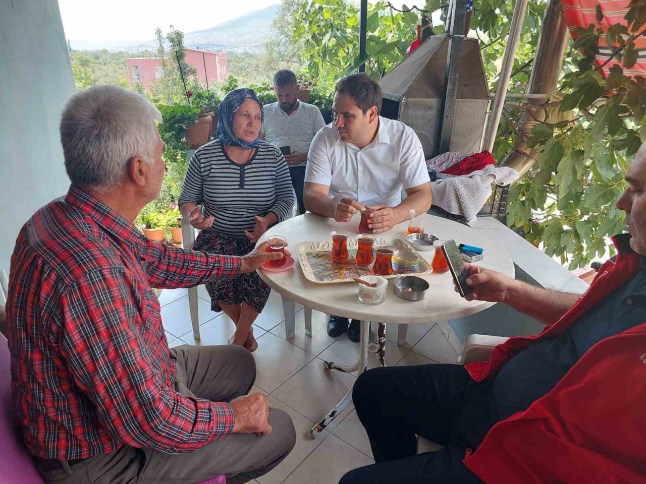 Yıldırım düşmesi sonucu 10 koyun telef oldu