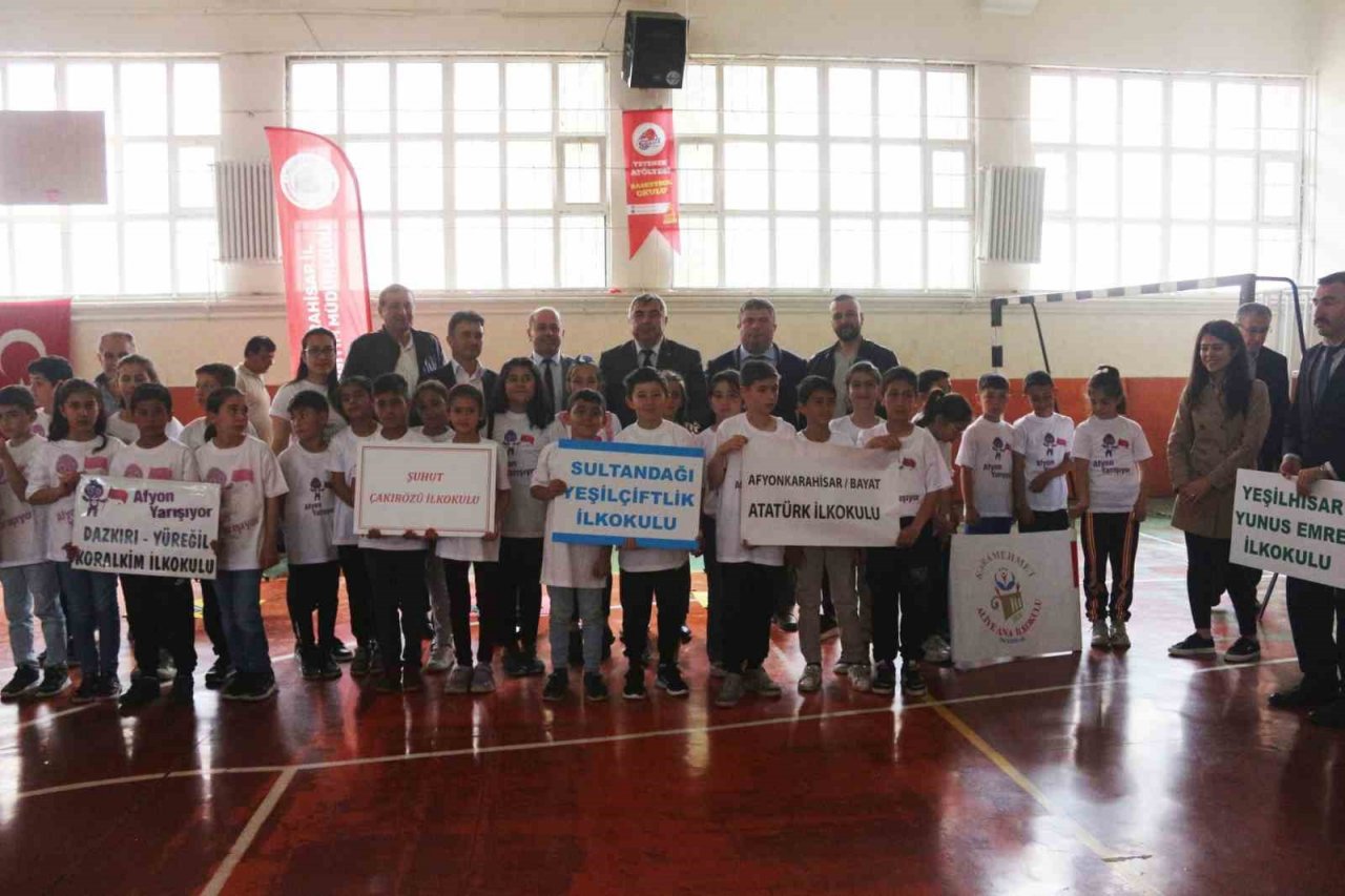 Sinanpaşa Kınık İlkokulu birinci oldu