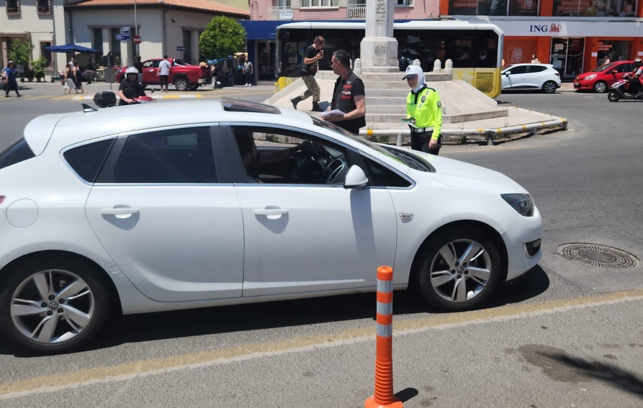 Aydın’da trafik ekiplerinden sürücülere ’korna çalmayın’ çağrısı