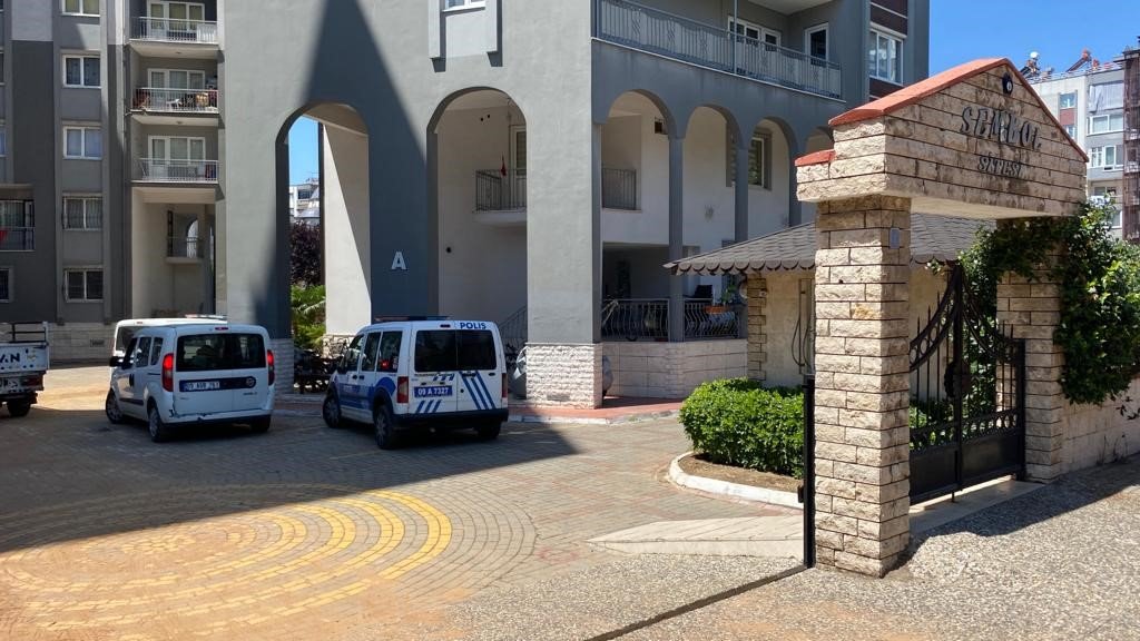 Haber alınamayan adam ölü bulundu