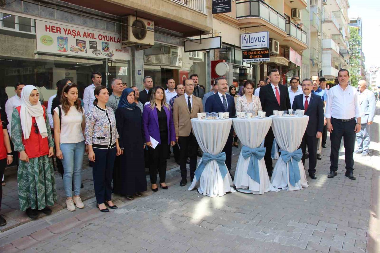 Aydın’da Roman kadınlara yönelik el sanatları atölyesi açıldı