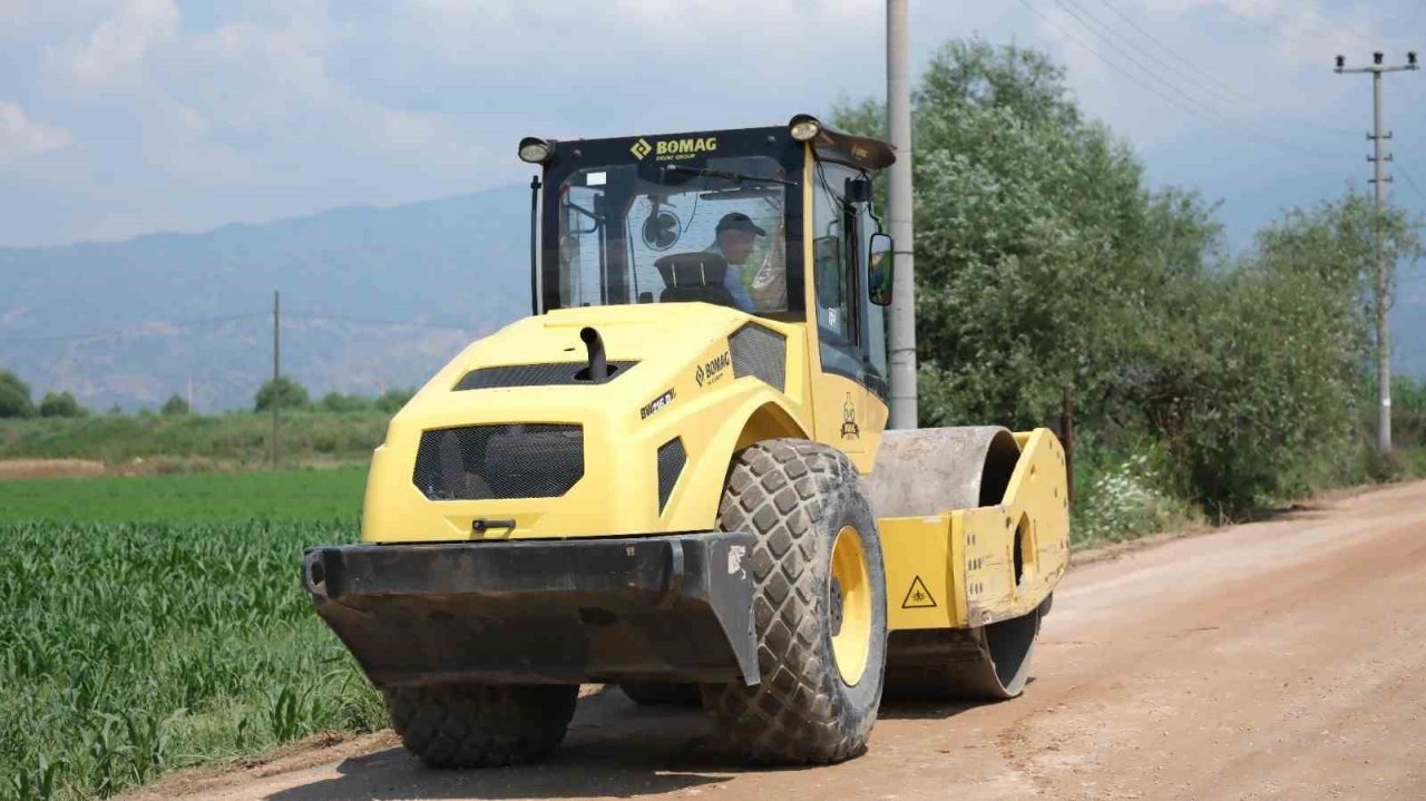 Büyükşehir Aydın’ın yollarını yenilemeye devam ediyor