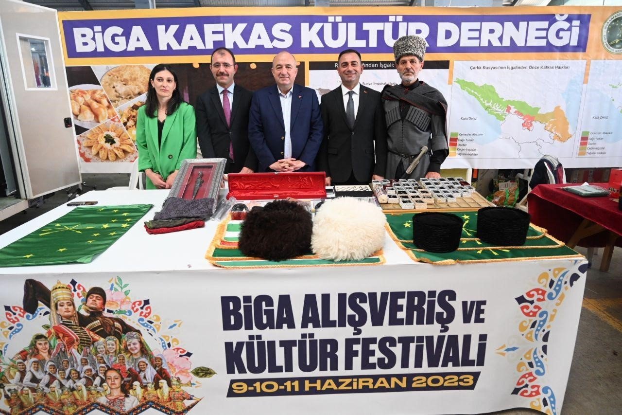 Biga Alışveriş ve Kültür Festivali yoğun ilgi gördü