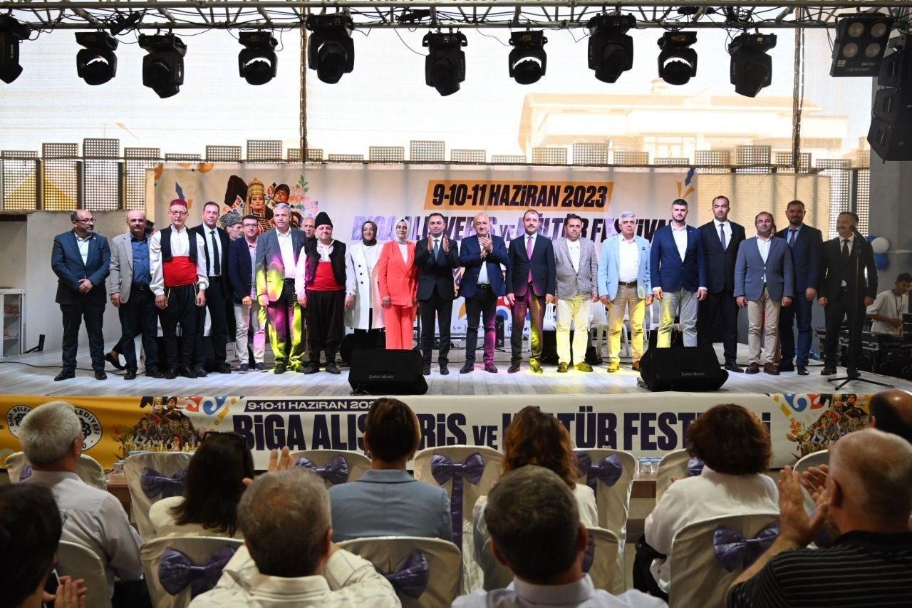 Biga Alışveriş ve Kültür Festivali yoğun ilgi gördü