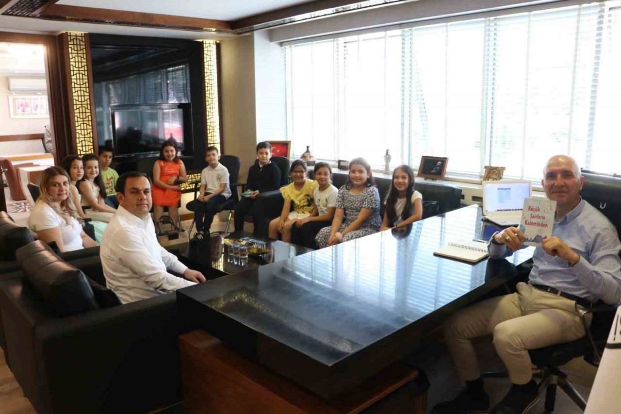 Küçük Şairlerin Kaleminden dökülenler kitap oldu