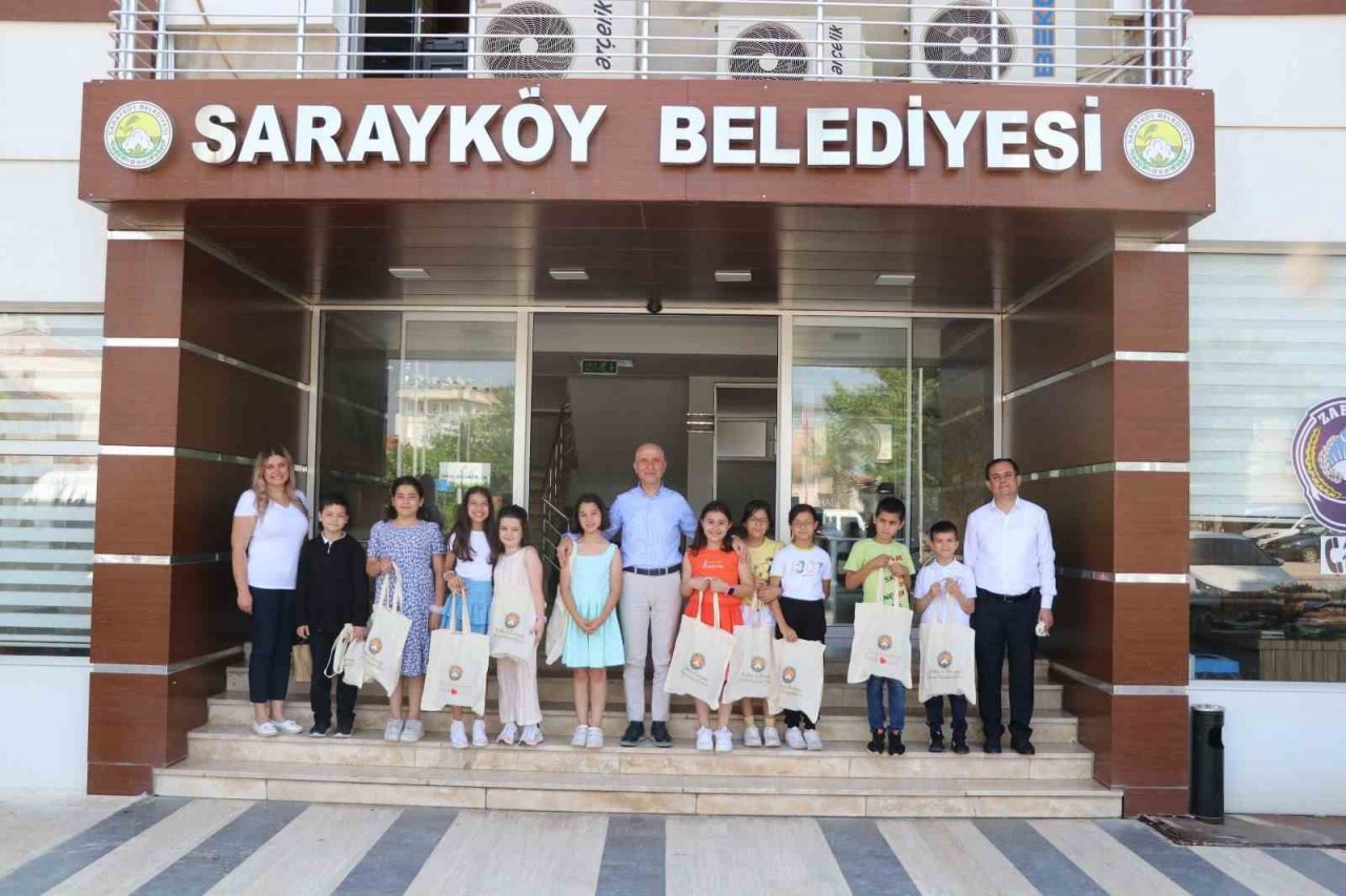 Küçük Şairlerin Kaleminden dökülenler kitap oldu