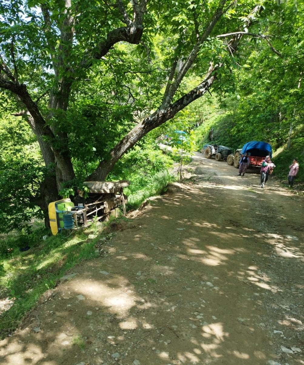 16 yaşındaki çocuk, ilaçlama yapmak için kullandığı traktörün altında can verdi