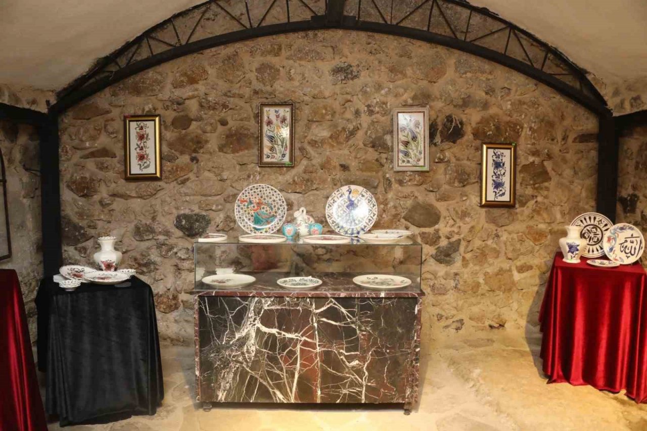 Kursiyerlerin el emekleri görücüye çıktı