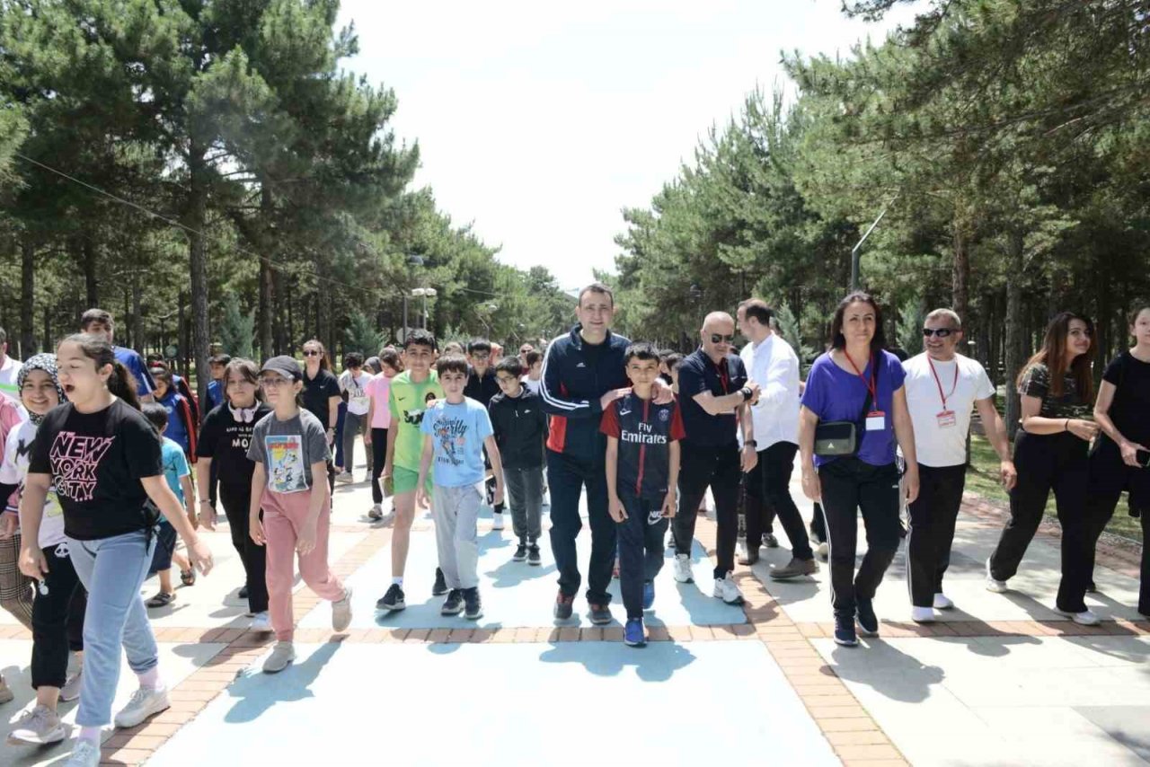 Elazığ’da spor ve kitap okuma etkinliği yapıldı