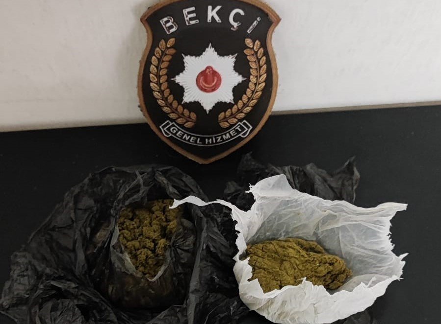 Şanlıurfa’da uyuşturucu satıcılarına operasyon: 3 gözaltı