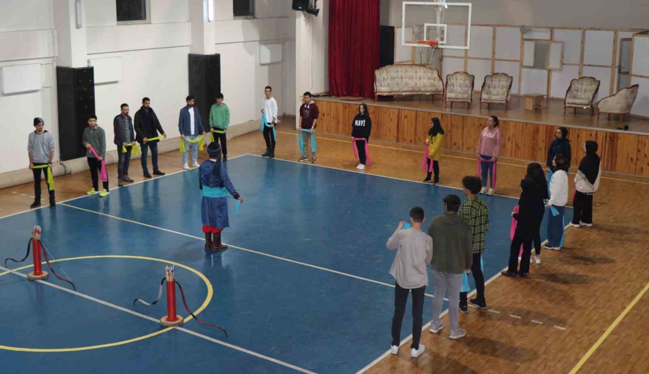 Erzincan’da Geleneksel Türk Okçuluğu yaşatılmaya devam ediyor