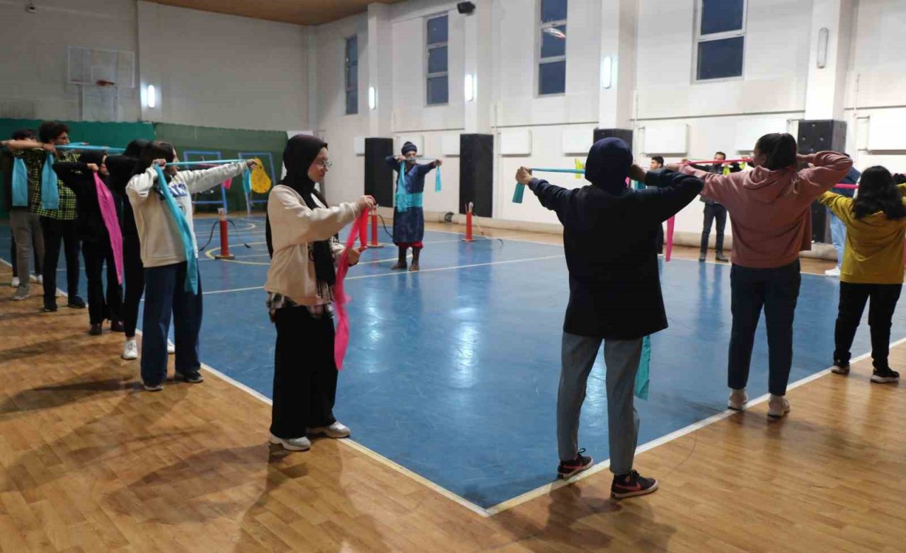 Erzincan’da Geleneksel Türk Okçuluğu yaşatılmaya devam ediyor