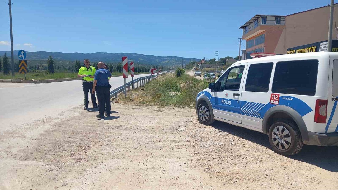 Gediz’de motosiklet kazası, 2 yaralı