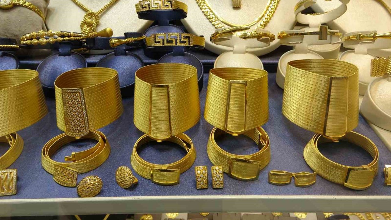 Gram altında yükseliş trendi sürüyor, yatırımcılara sabırla beklemeleri tavsiye ediliyor