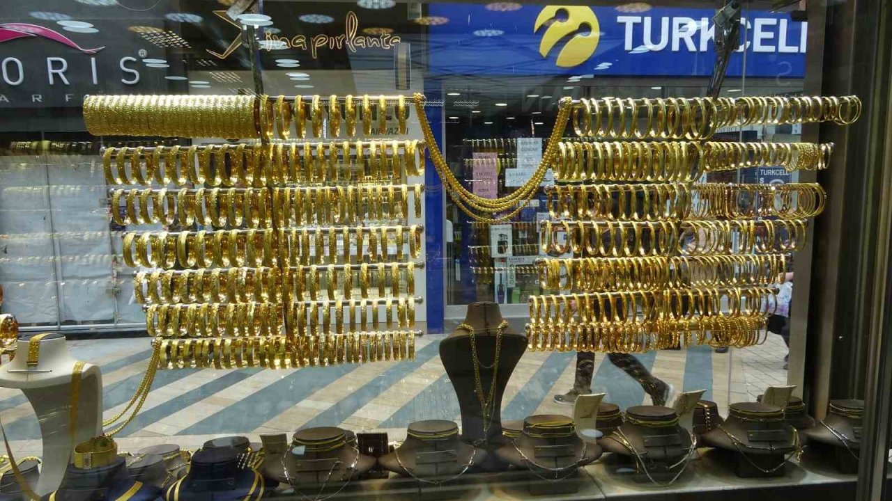 Gram altında yükseliş trendi sürüyor, yatırımcılara sabırla beklemeleri tavsiye ediliyor