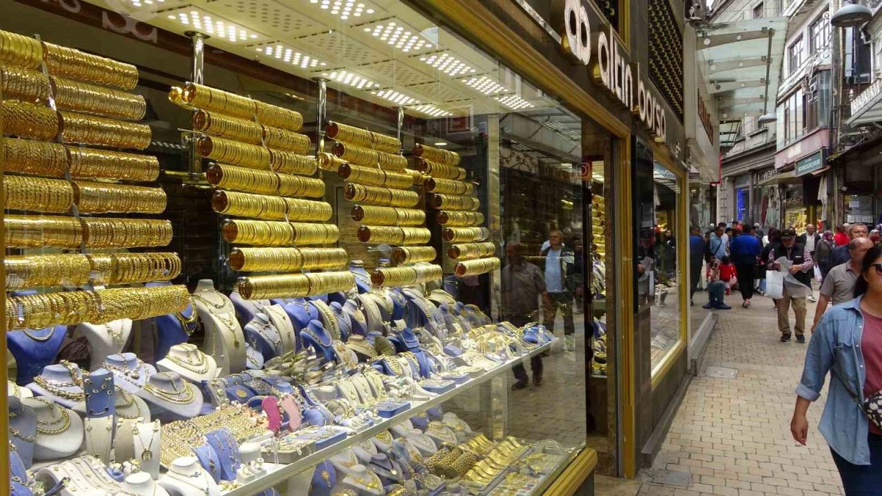 Gram altında yükseliş trendi sürüyor, yatırımcılara sabırla beklemeleri tavsiye ediliyor