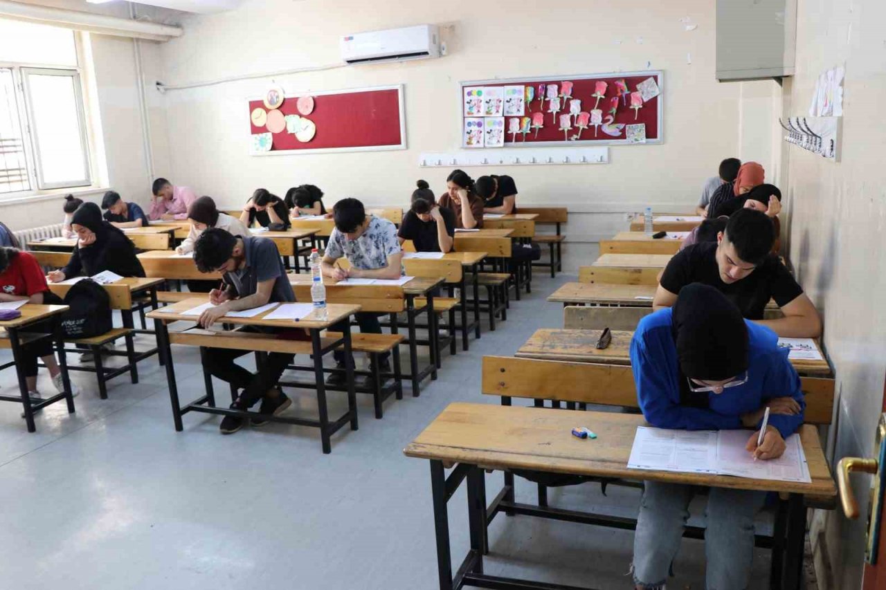 Haliliye’de üniversite hazırlık yaz kursu kayıtları başladı