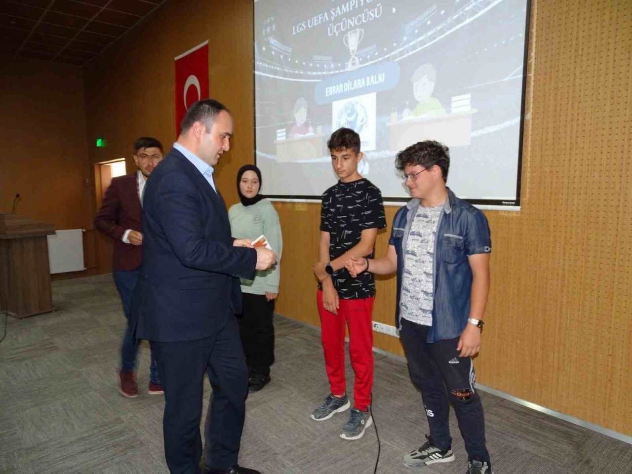 Hisarcık LGS Şampiyonlar Ligi ve LGS UEFA Avrupa Ligi ödül töreni